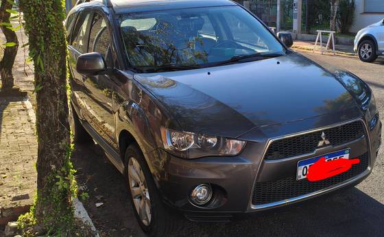 MITSUBISHI OUTLANDER 3.0 GT 4X4 V6 24V GASOLINA 4P AUTOMÁTICO